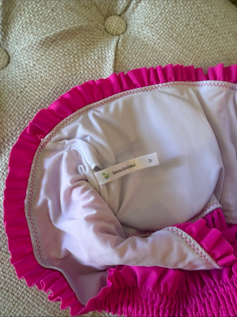 Smocked Selvedge Ruffle Bandeau Bikini Top - Hot Pink M Pads - Picture 4 of 5